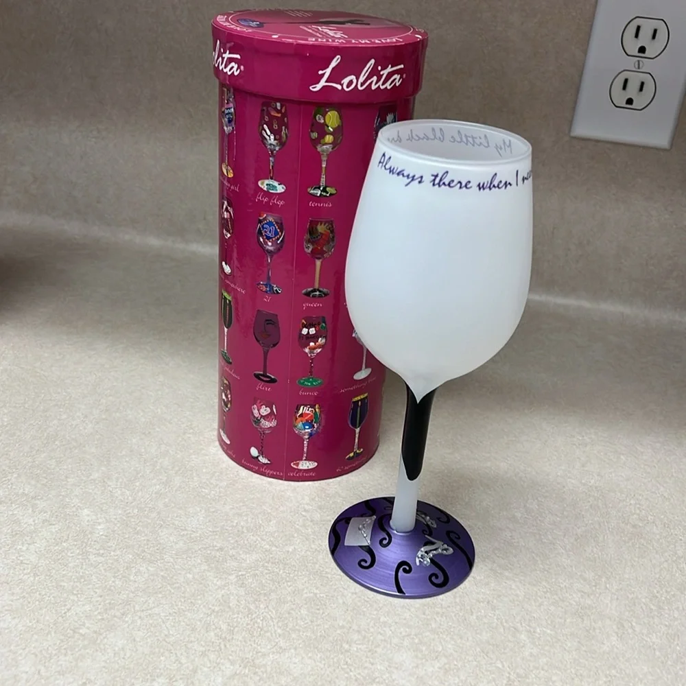 Lolita Black and White Party Favors